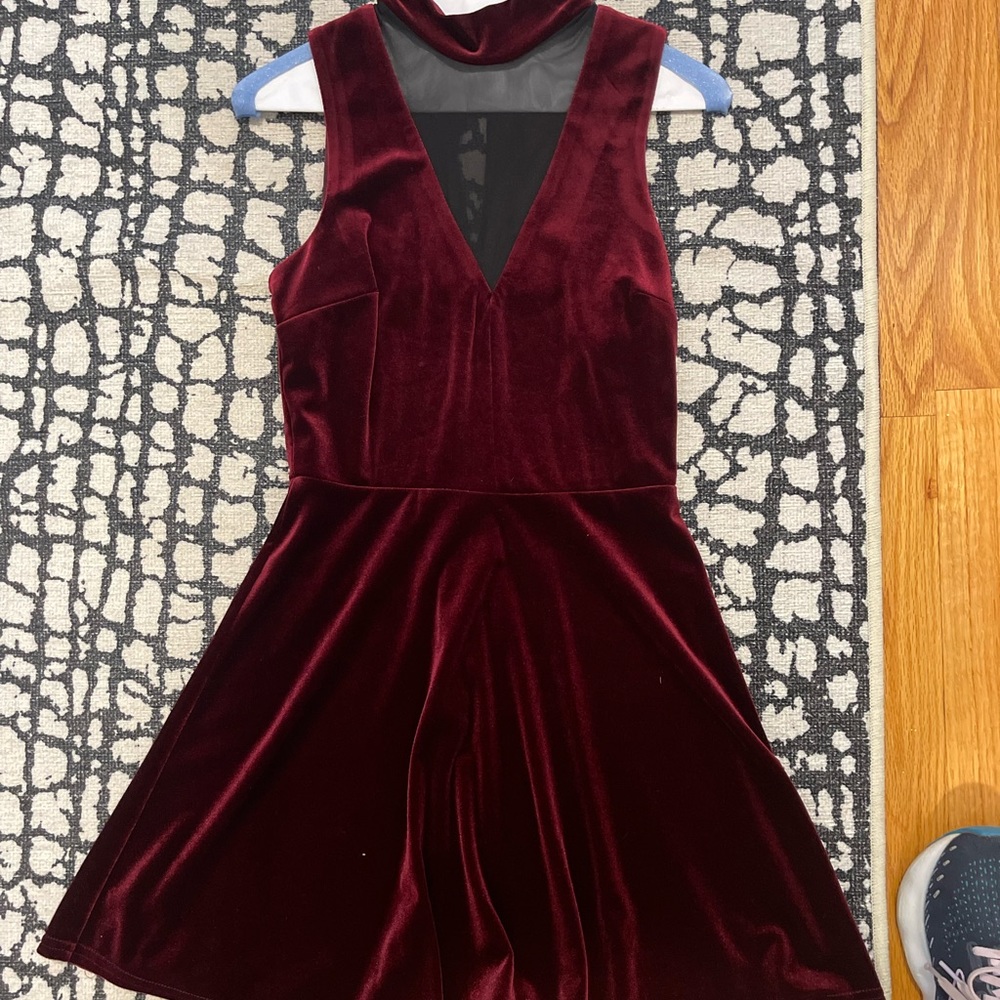 Women's Burgundy Velvet Choker Skater Dress - Picture 1 of 10